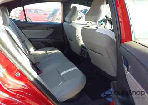 2025 Toyota Camry Se z USA, uszkodzony, nr VIN 4T1DAACK5SU043841